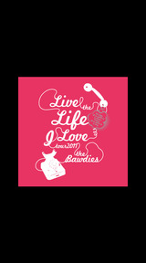2011年6月(「LIVE THE LIFE I LOVE」TOUR 2011オフィシャルTシャツ telephone ver. TROPICAL PINK)